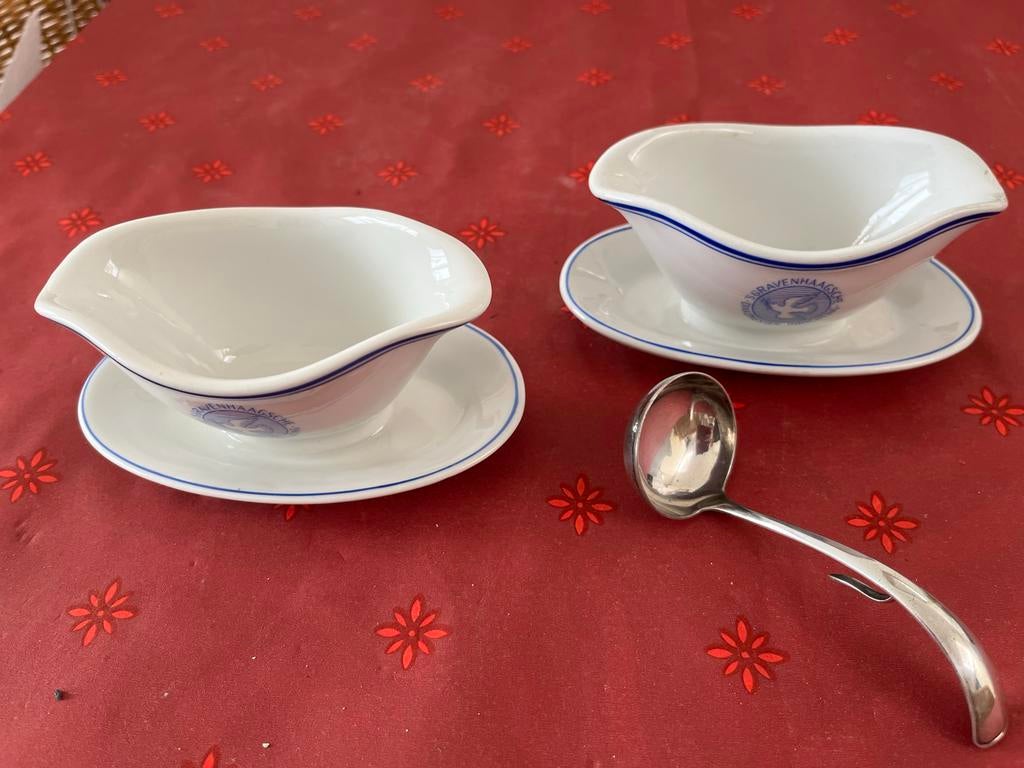 Vintage sauskommen 's-Gravenhaagsche Diaconessen Inrichting, Antiek en Kunst, Antiek | Porselein, Ophalen