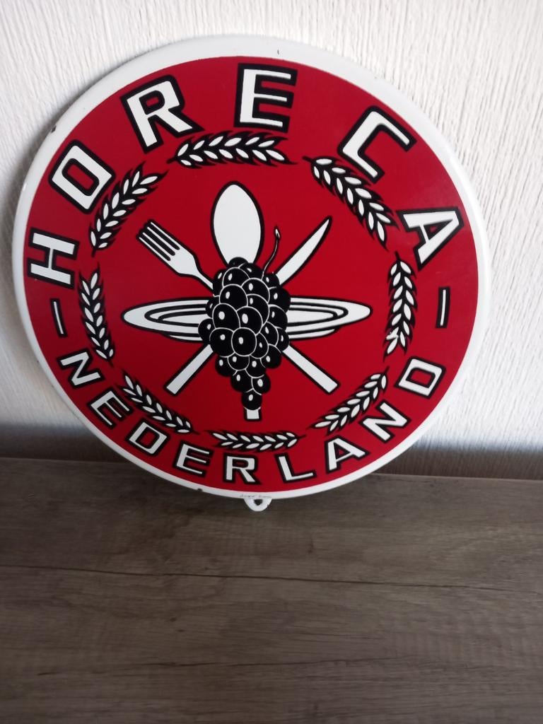 Emaille horeca bord, Ophalen