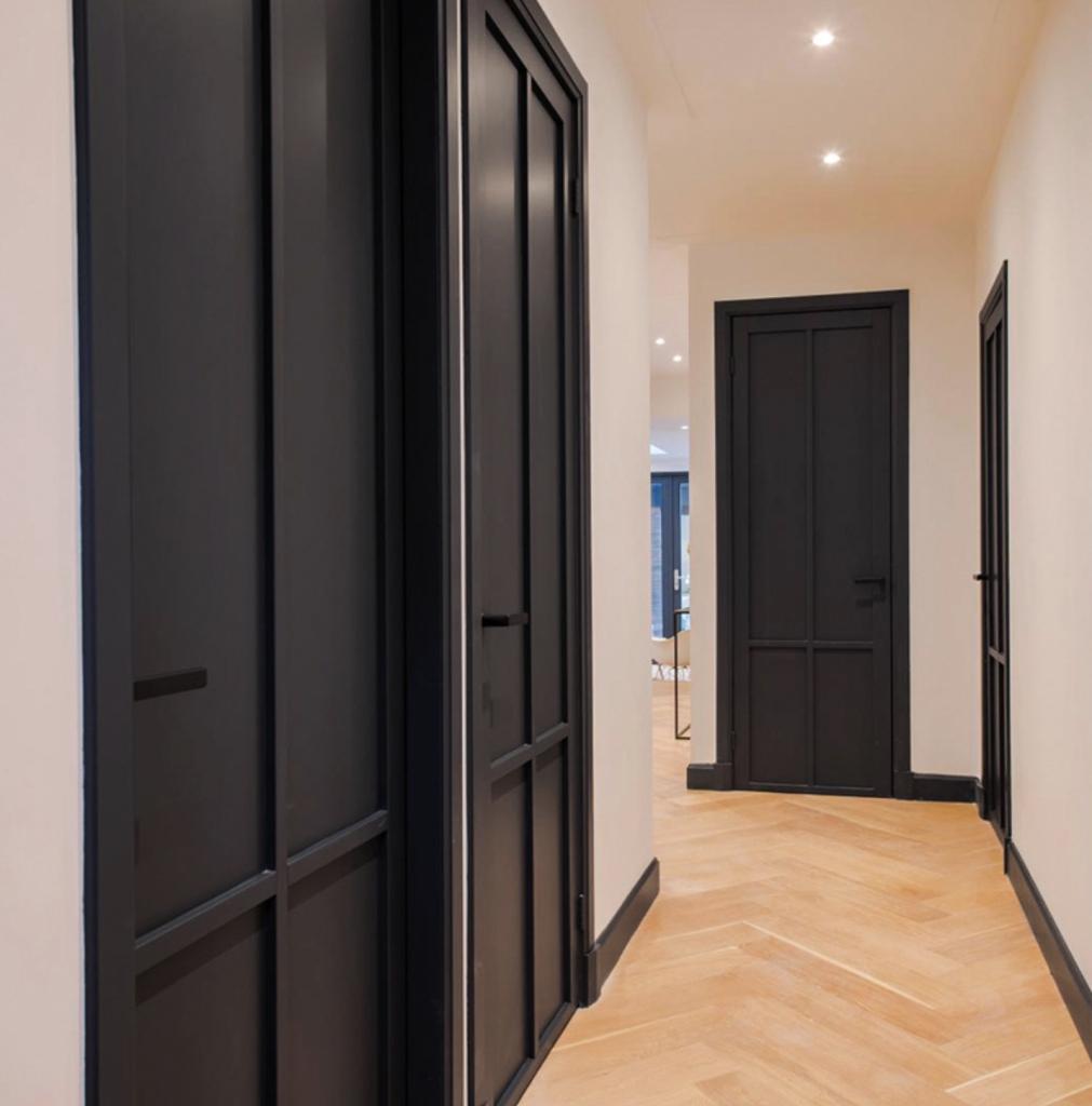 Zwarte houten paneeldeur staallook binnendeur, Niet ingevuld, 80 tot 100 cm, Binnendeur, Niet ingevuld