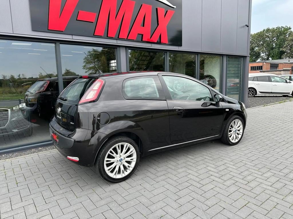 Fiat Punto Evo 1.4 16V 105PK Multiair Dynamic Airco Isofix 1, Voorwielaandrijving, Euro 5, Stof, Zwart