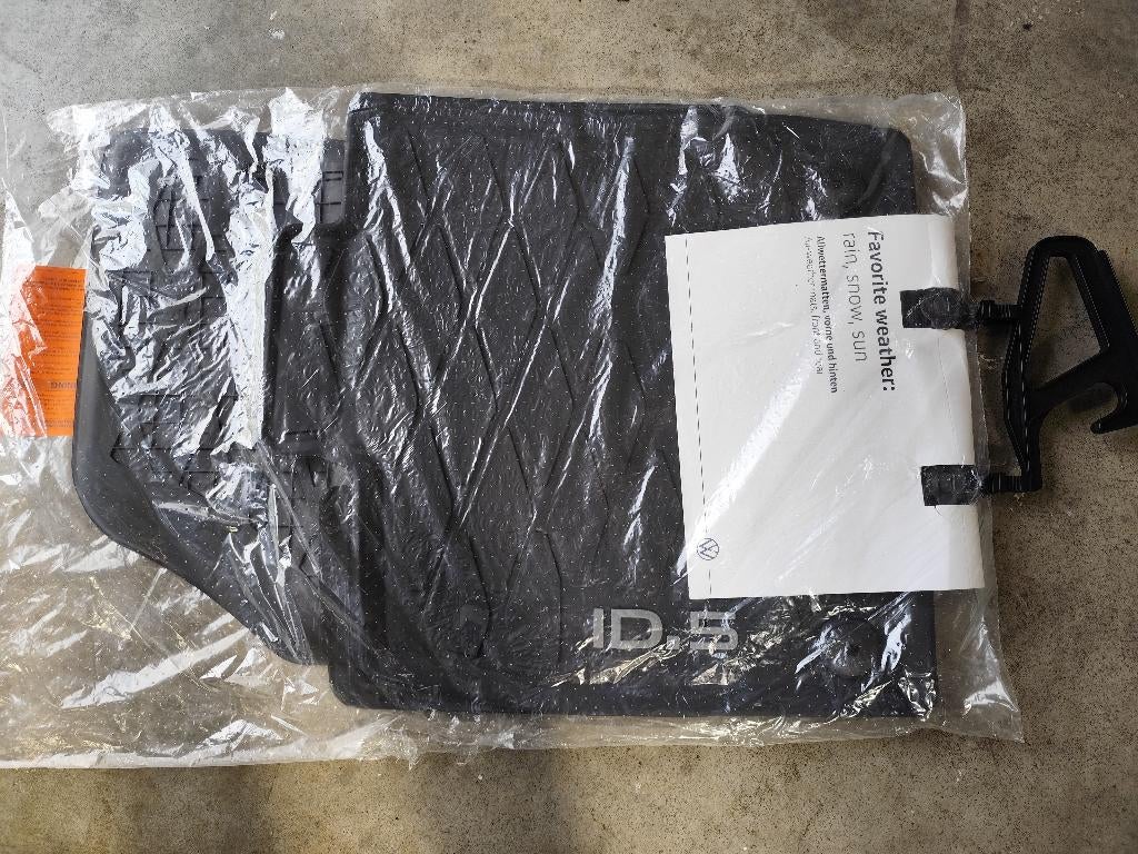 Originele VW ID.5 Nieuwe set rubberen vloermatten  4 stuk, Ophalen of Verzenden