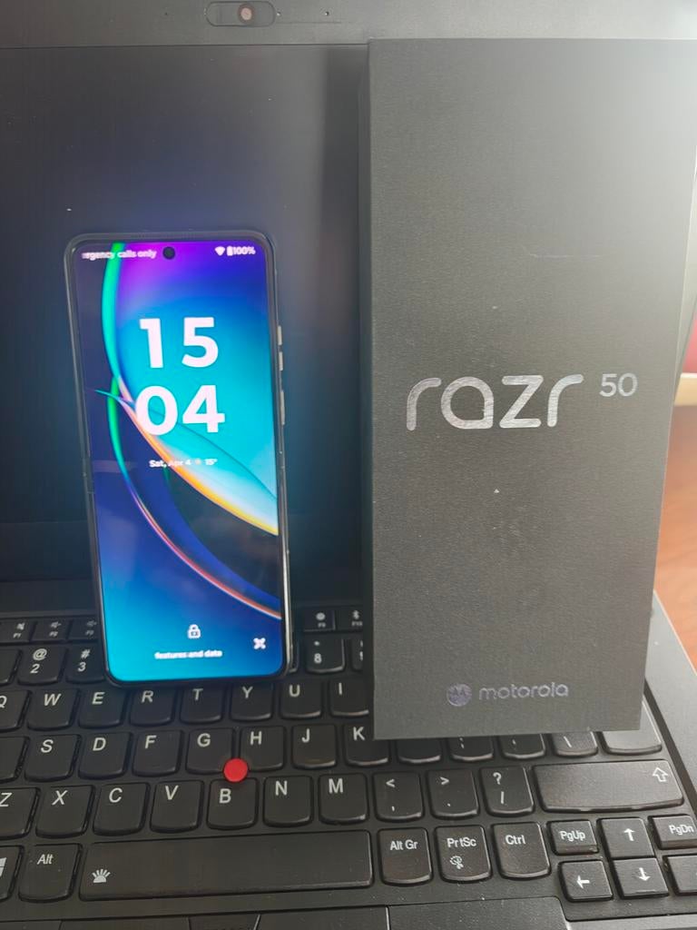 Motorola RAZR 50 Sandy Beach ⛱️ in perfecte staat, Telecommunicatie, Mobiele telefoons | Motorola, Overige kleuren, Touchscreen