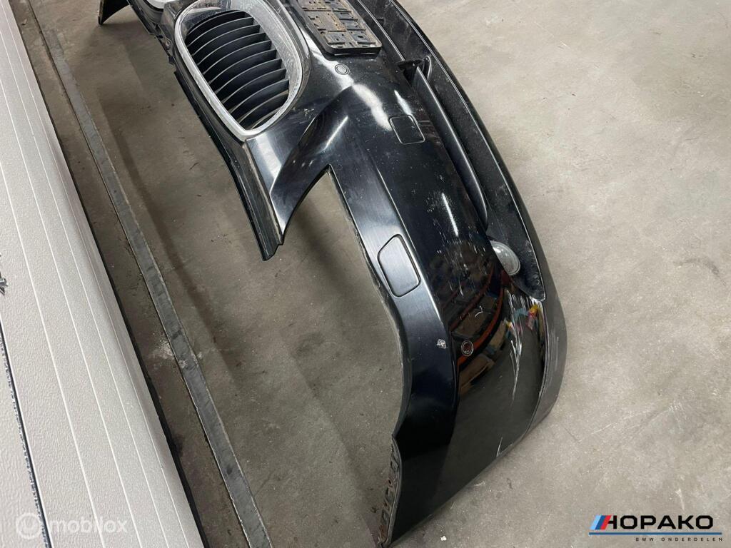 Voorbumper BMW 5 serie E60 E61 | Sapphire black metallic, Gebruikt, Einsteinlaan 5, Rijswijk, Voor, Ophalen of Verzenden