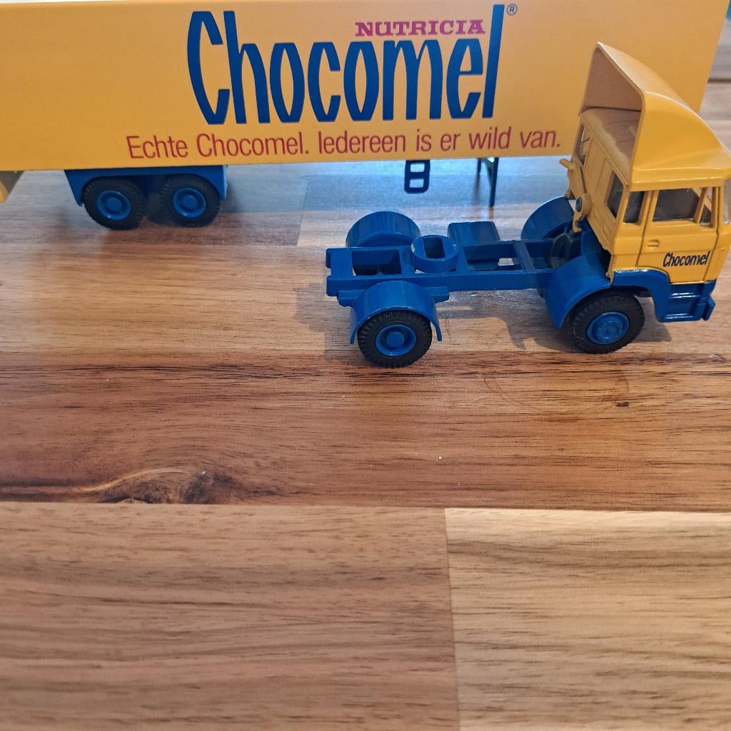 CHOCOMEL NUTRICIA ZOETERMEER DAF 1900 TYPE /95 DAF TYPE., Verzenden, Zo goed als nieuw, Bus of Vrachtwagen, Lion Toys