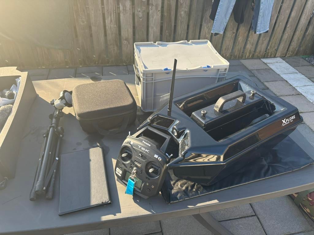 Voerboot Xplore van BBoats, Ophalen, Zo goed als nieuw, Overige typen