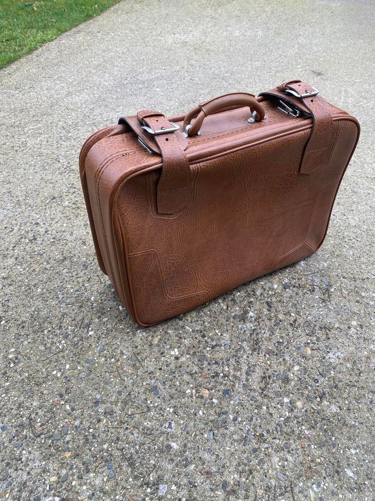 Ouderwets reiskoffertje leer, Ophalen, 40 tot 60 cm, Gebruikt, 20 tot 30 cm