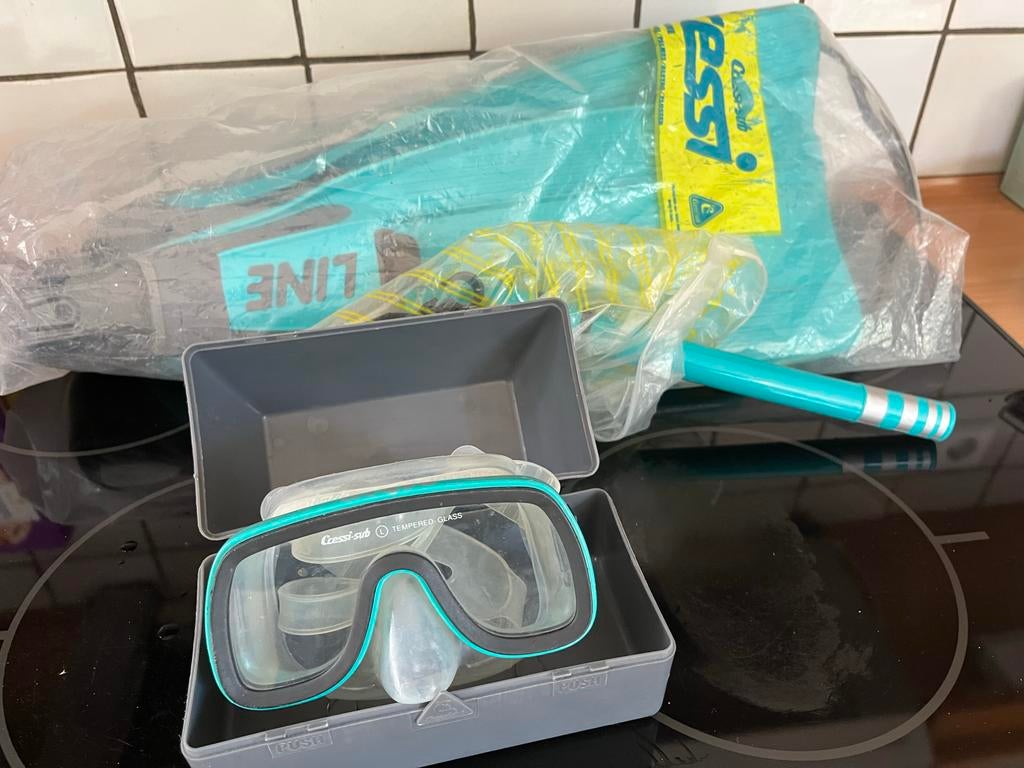 Cressi-sub snorkelset (maat 40-41) - weinig gebruikt, Ophalen of Verzenden, Zo goed als nieuw, Duikbril of Snorkel