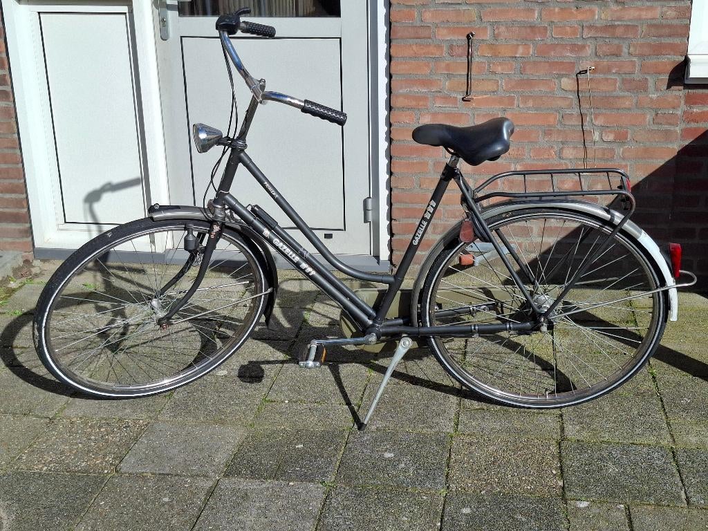 DAMES FIETS  GAZELLE  MET TERUG TRAPREM EN 5 VERSNELLINGEN, Ophalen, Gebruikt, Versnellingen, 56 cm of meer