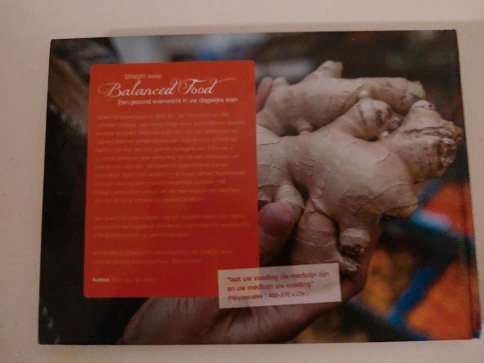 Balanced Food / Straight away / een gezond evenwicht, Ophalen of Verzenden, Zo goed als nieuw, Dieet en Voeding