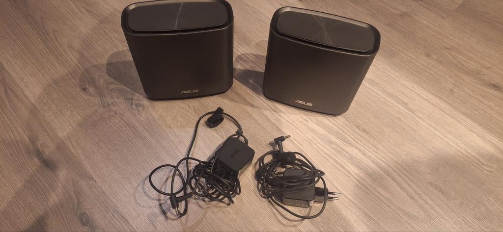 ASUS ZenWiFi CT8 AC3000 Tri-Band Mesh WiFi Systeem (2-pack), Ophalen of Verzenden, Zo goed als nieuw, Router, ASUS