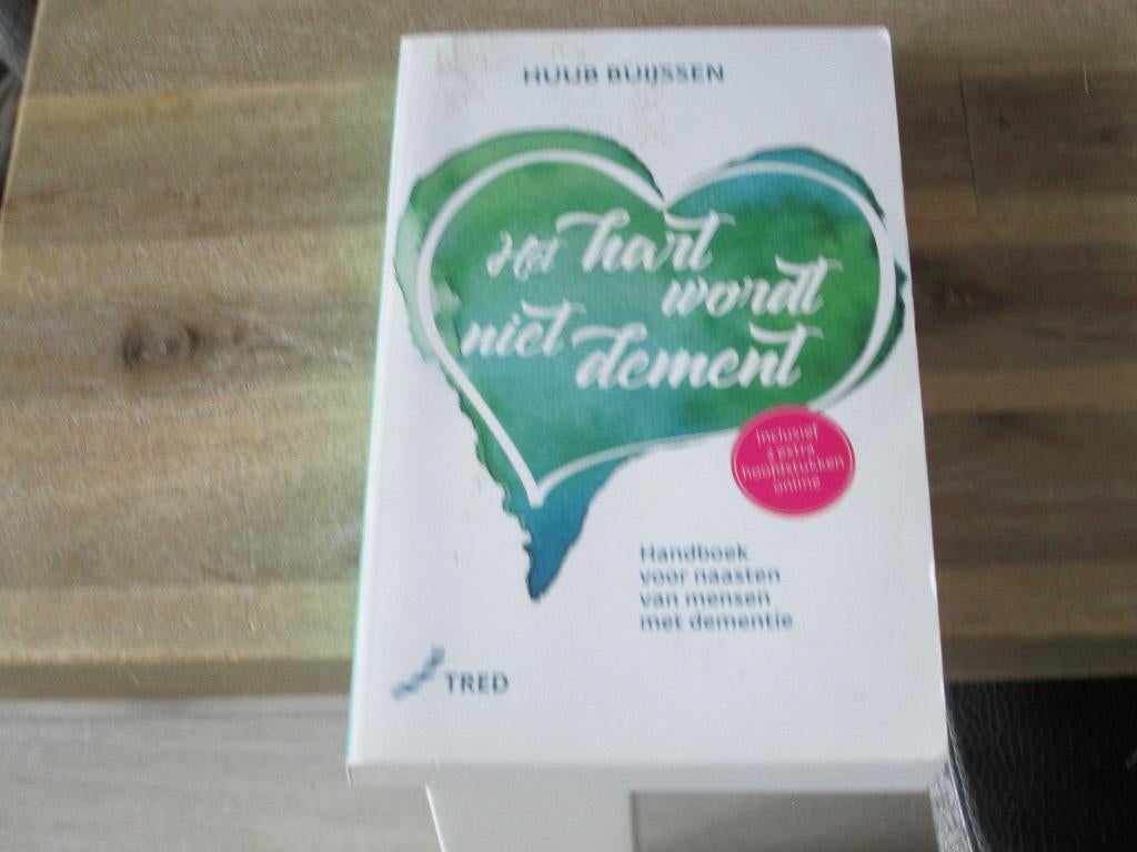 Huub Buijssen het hart wordt niet dement, Ophalen of Verzenden, Zo goed als nieuw