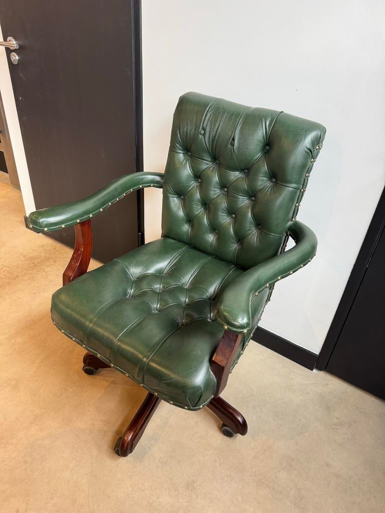 Chesterfield Bureaustoel - Groen Leer, Huis en Inrichting, Bureaustoelen, Ophalen, Gebruikt, Groen, Bureaustoel