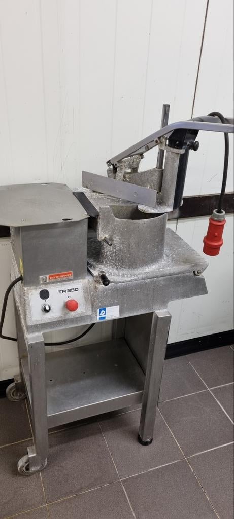 Grote snijmachine voor groente, Ophalen, Gebruikt