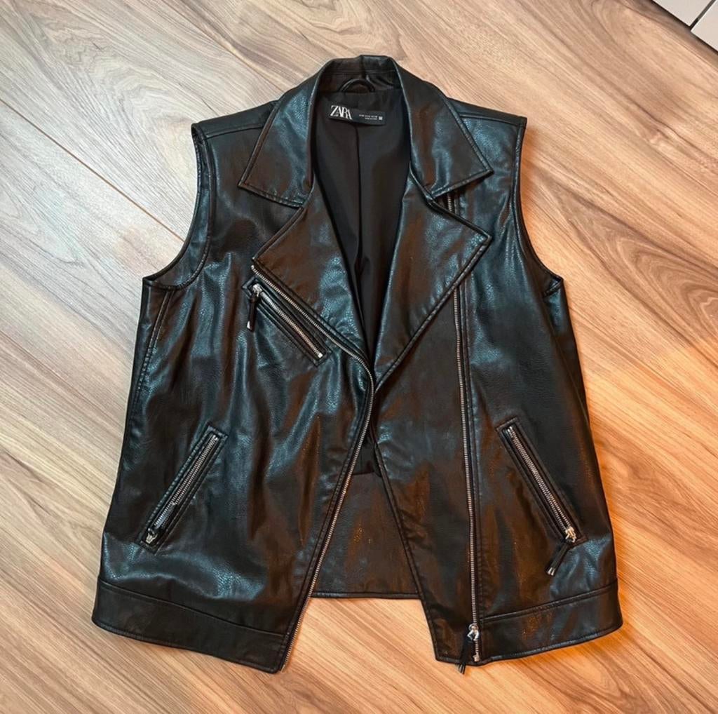 Zwarte Zara bodywarmer met ritsen, Ophalen of Verzenden, Zo goed als nieuw, Maat 38/40 (M), Zwart