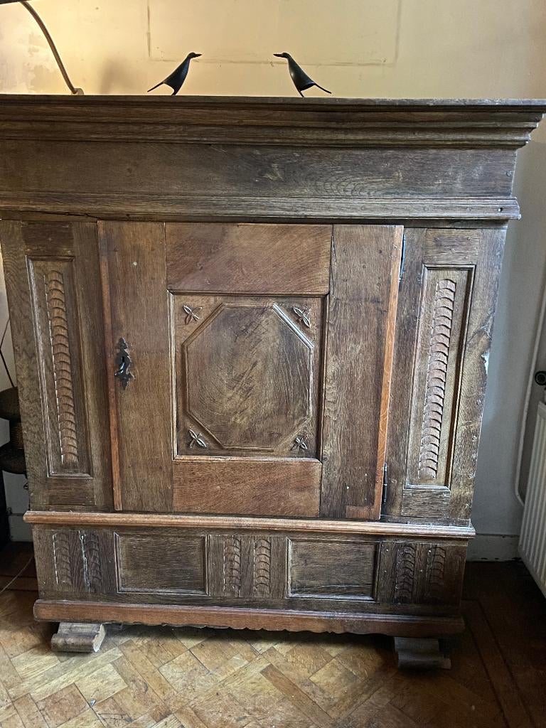 Antieke massief houten kast, Antiek en Kunst, Antiek | Meubels | Kasten, Ophalen