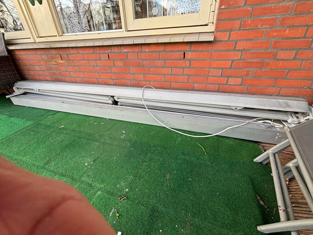 2X Zonnescherm 3 meter groen/wit doek, elektrisch bedienbaar, Tuin en Terras, Gebruikt, Elektrisch, Ophalen of Verzenden, 250 cm tot 450 cm