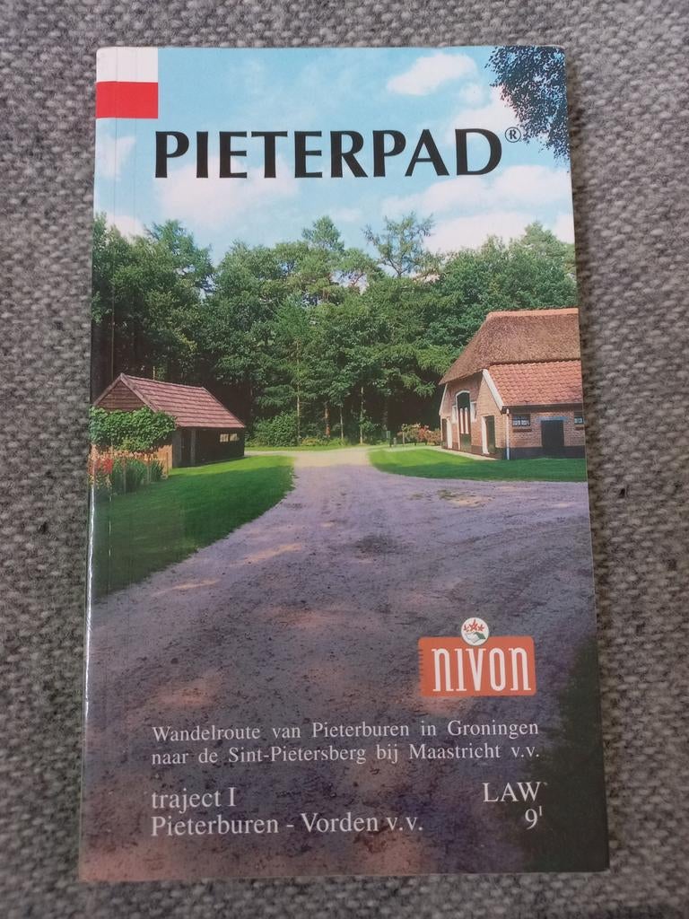 Pieterpad Wandelroute Deel 1 en 2 : Pieterburen - Maastricht, Boeken, Overige merken, Fiets- of Wandelgids, Ophalen of Verzenden
