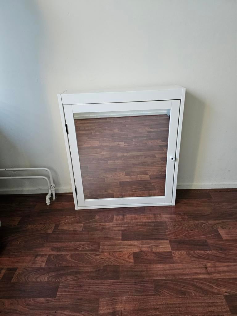 Ikea SILVERÅN spiegelkastje - wit, Huis en Inrichting, Woonaccessoires | Spiegels, Zo goed als nieuw, Minder dan 50 cm, Minder dan 100 cm
