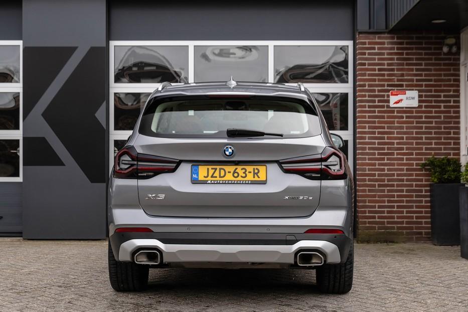 BMW X3 xDrive30e Business Edition Plus | Panorama | Head-Up, 1998 cc, Gebruikt, Vierwielaandrijving, 184 pk