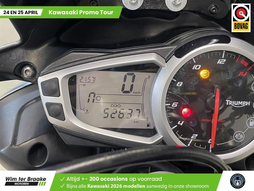 Triumph Street Triple R 675 ABS (bj 2014) - foto 2