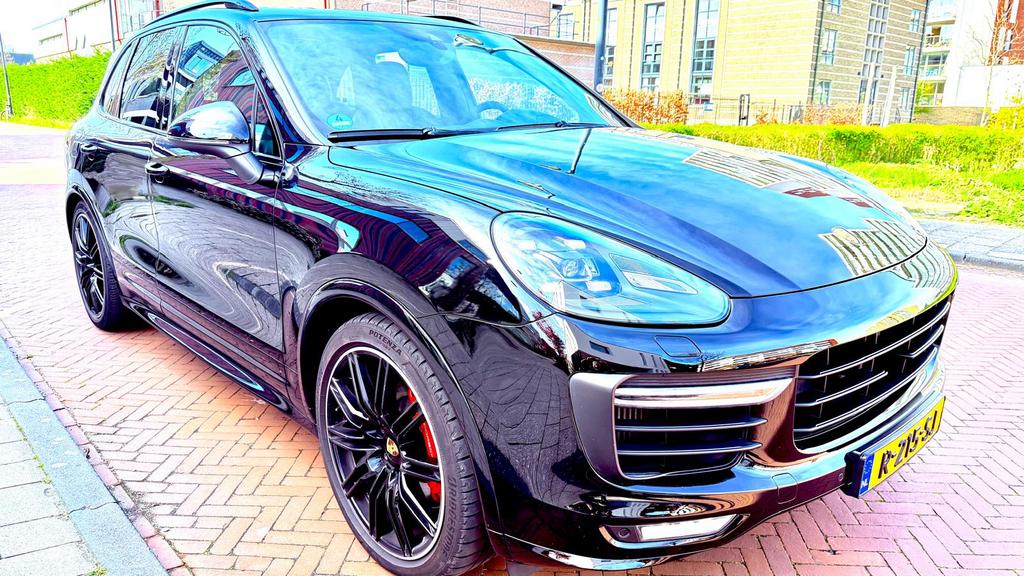 Porsche Cayenne 3.6 V6 440pk Tiptronic S VOL opties, Automaat, 138 €/maand, Zwart, 10 km/l