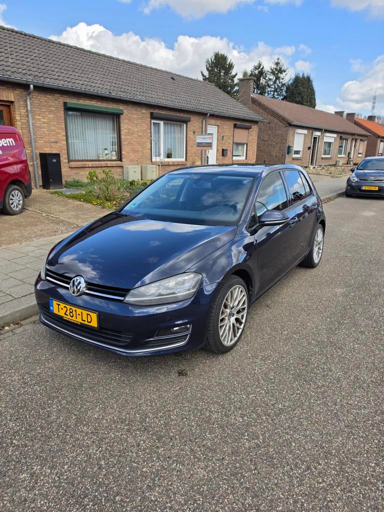 Golf 7 Highline, Voorwielaandrijving, Blauw, Leder en Stof, Handgeschakeld