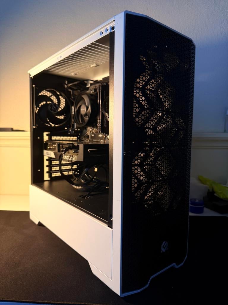 Pre-built Budget Gaming PC, Computers en Software, Desktop Pc's, Ophalen of Verzenden, Zo goed als nieuw, Gaming, SSD