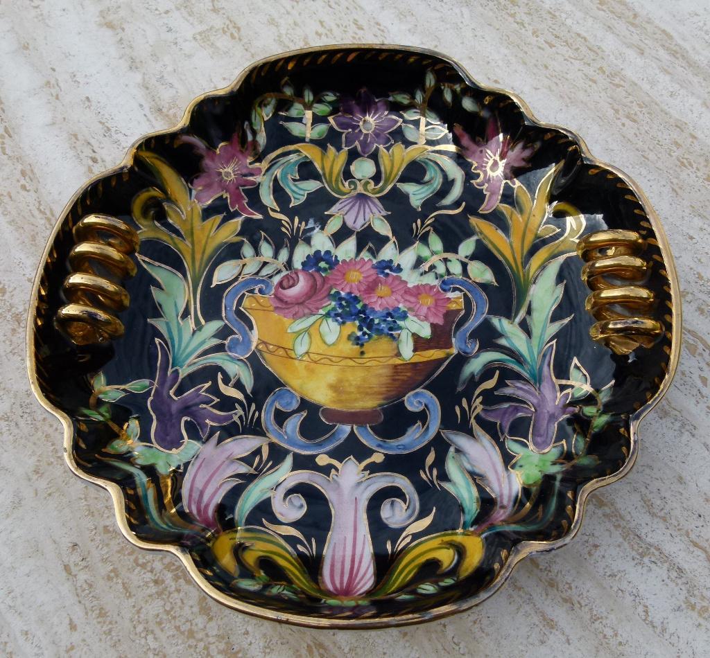 H. Bequet Quaregnon Fruit Schaal met Aparte Gouden Grepen, Ophalen of Verzenden