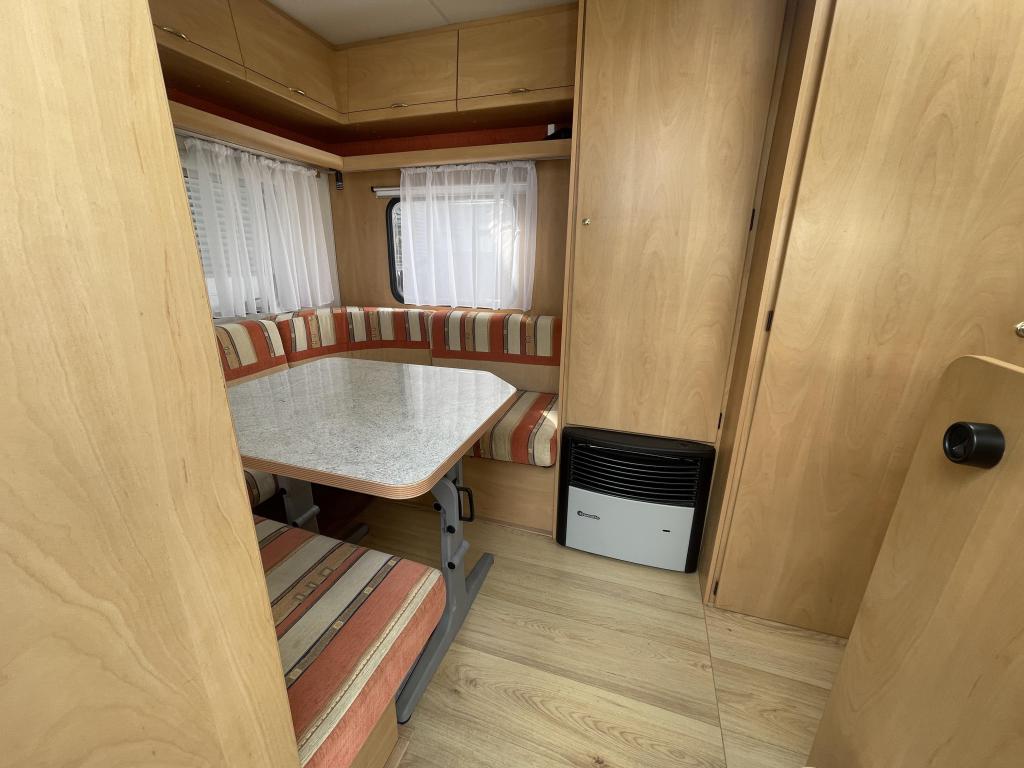 Bürstner Fun 435 TK 5 Pers. Nette tent, Bedrijf, Bürstner, Koelkast, 4 tot 5 meter