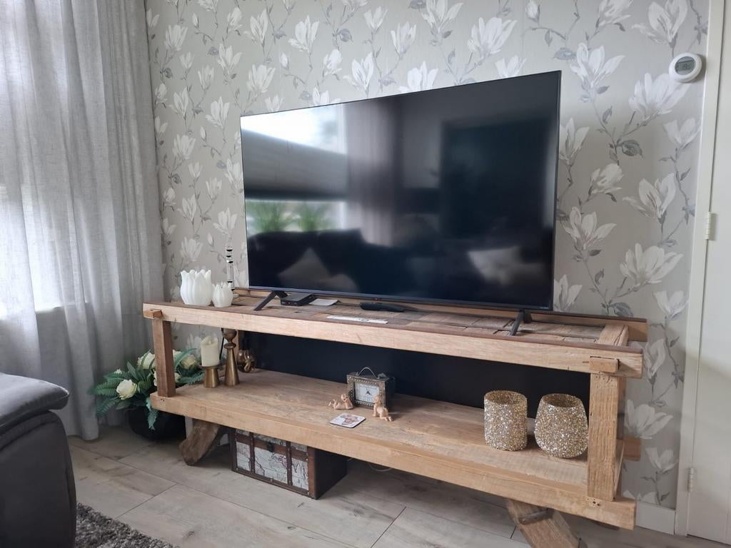 Zeer bijzondere side table/televisiekast., Ophalen, 25 tot 50 cm, 150 tot 200 cm