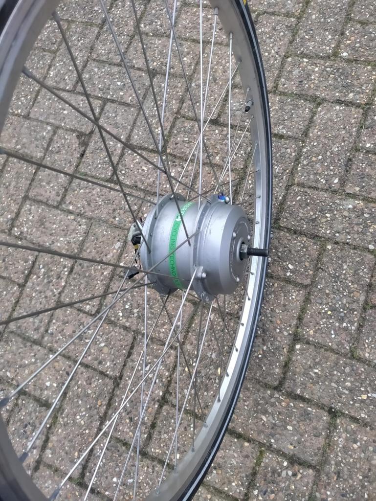 Voorwielmotor Sparta of gaint, Ophalen of Verzenden, Zo goed als nieuw