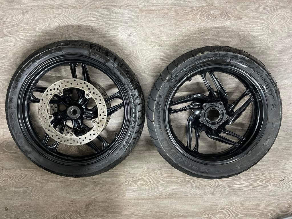 Set zwart gepoedercoate velgen r1200gs, Motoren, Onderdelen | BMW, Ophalen of Verzenden, Gebruikt