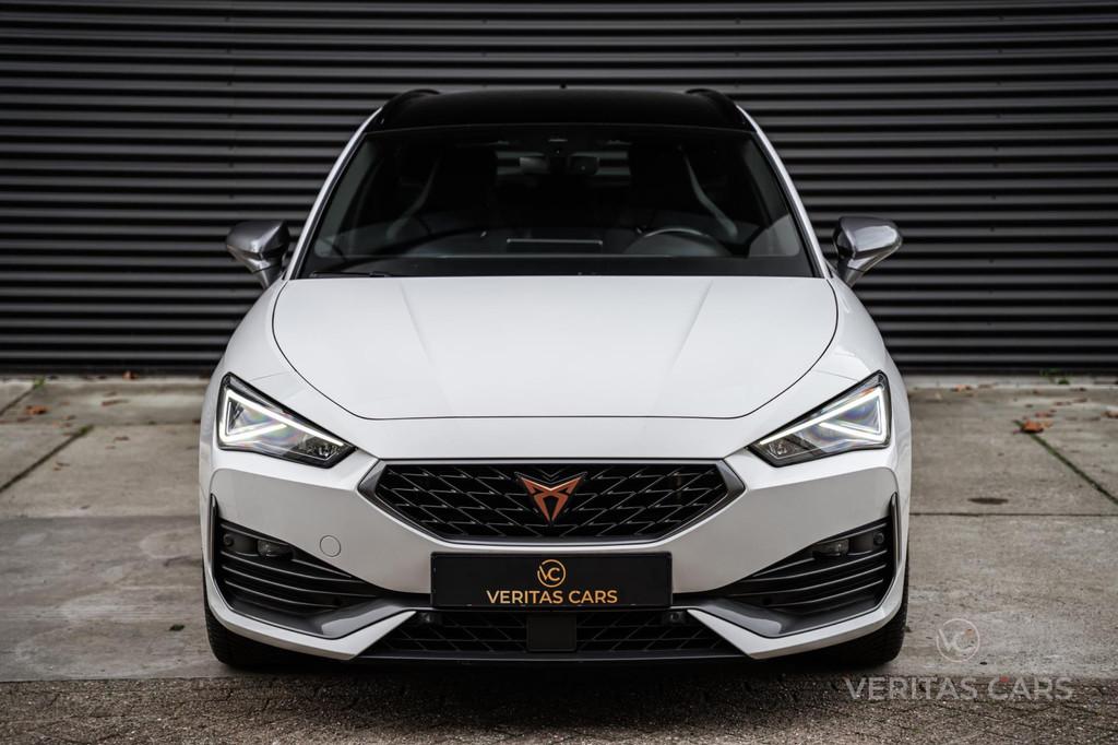 Cupra Leon ST 1.4 e-Hybrid 245PK|BTW|Camera|Carplay|Drive Pr, Gebruikt, 4 cilinders, Leon, Wit