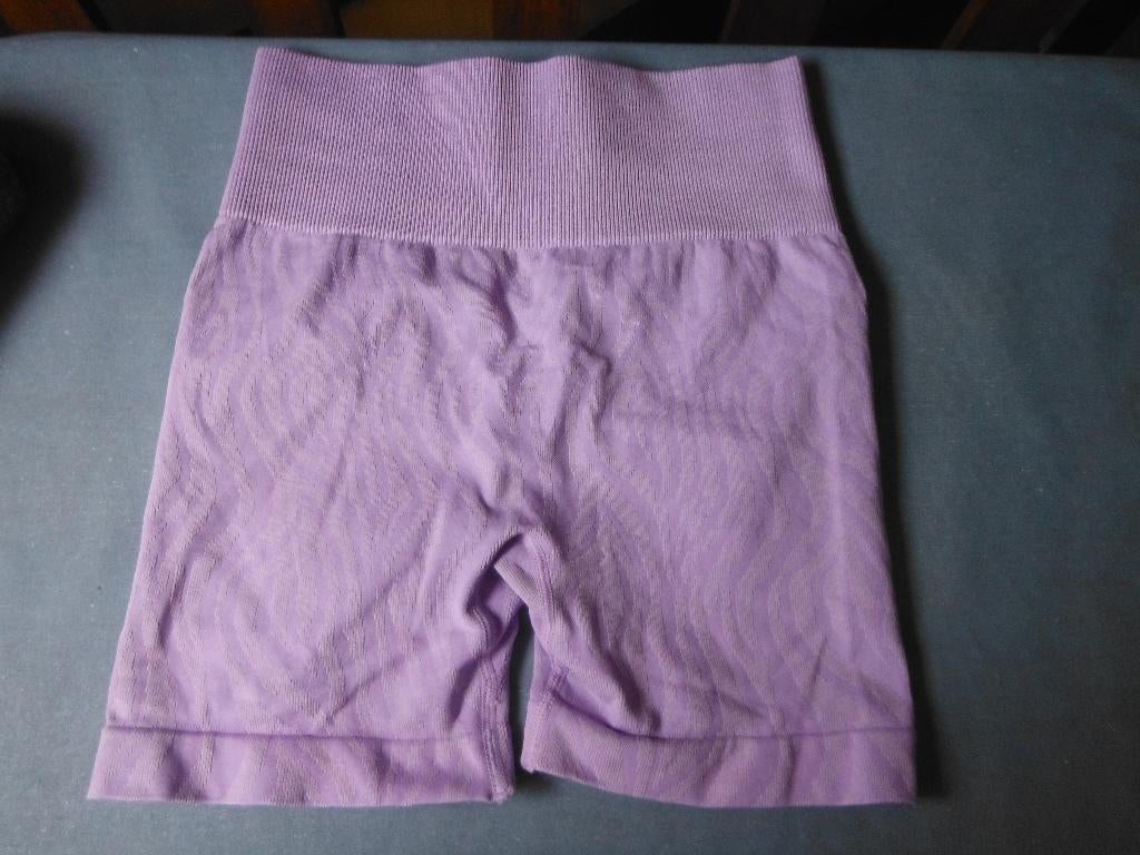 Nieuwe lila FITT shape sportbroek kort, mt S, Verzenden, FITT, Paars, Nieuw