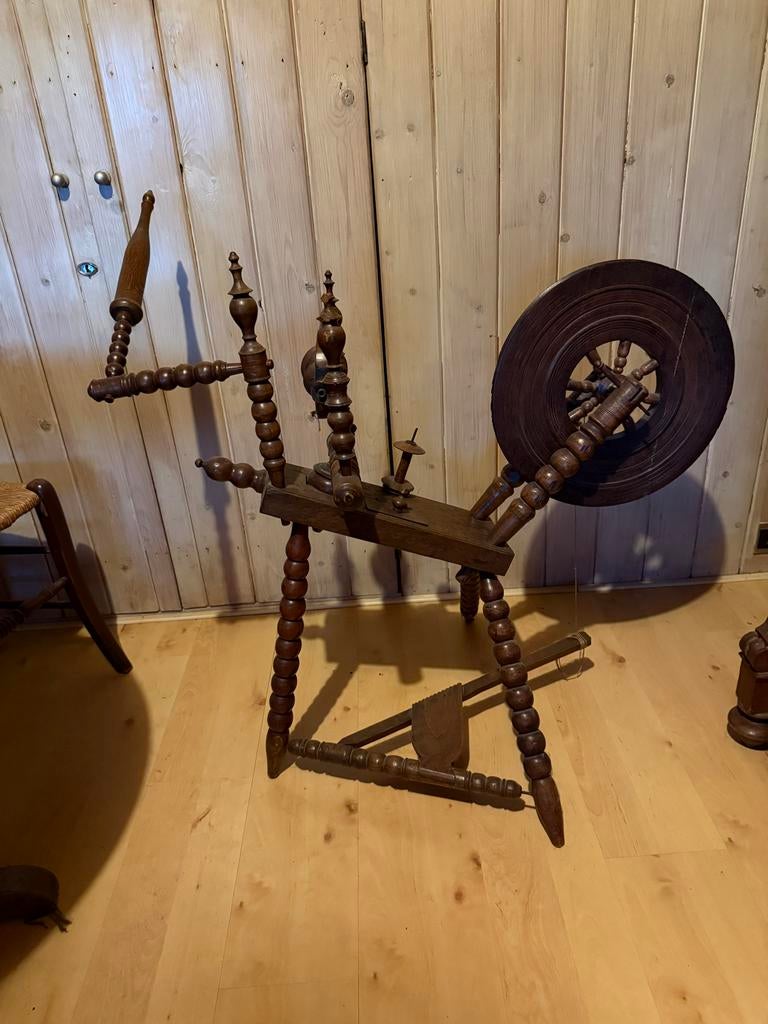 Antiek Saksisch Spinnewiel - 19e Eeuw - Decoratief, Ophalen