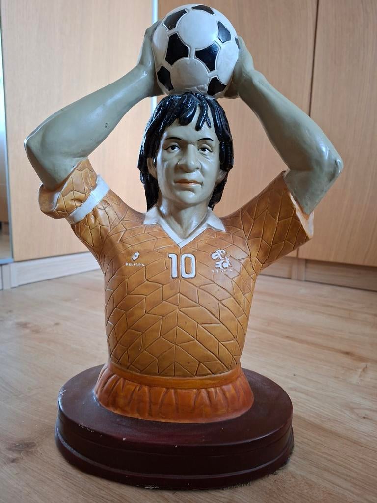 Sportbuste Ruud Gullit, Verzamelen, Ophalen