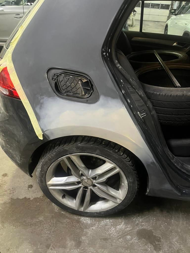 Autoschade? Wij maken uw auto weer als nieuw!, Lakschade of Spuitwerk