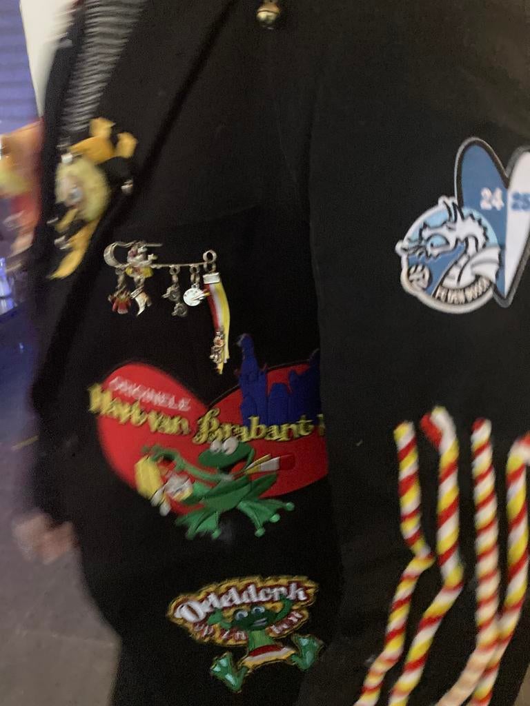 Carnaval colbert, Carnaval, Maat 56/58 (XL), Ophalen of Verzenden, Zo goed als nieuw