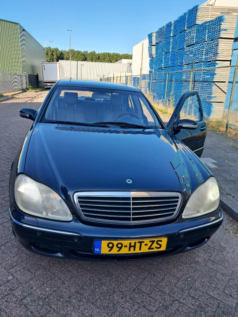 Mercedes-Benz S-Klasse 4.3 S430 AUT 2002 Zwart, Auto's, Mercedes-Benz, Automaat, Achterwielaandrijving, 8 cilinders, 109 €/maand