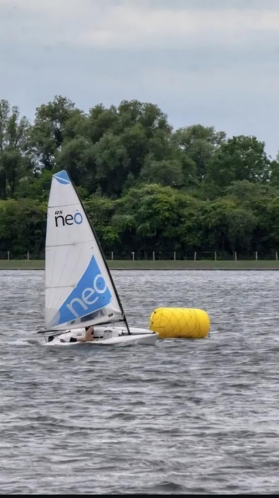 RS Neo Eenmansboot zeilboot, Watersport en Boten, Zeilen en Zeiltoebehoren, Ophalen, Gebruikt, Minder dan 15 m²