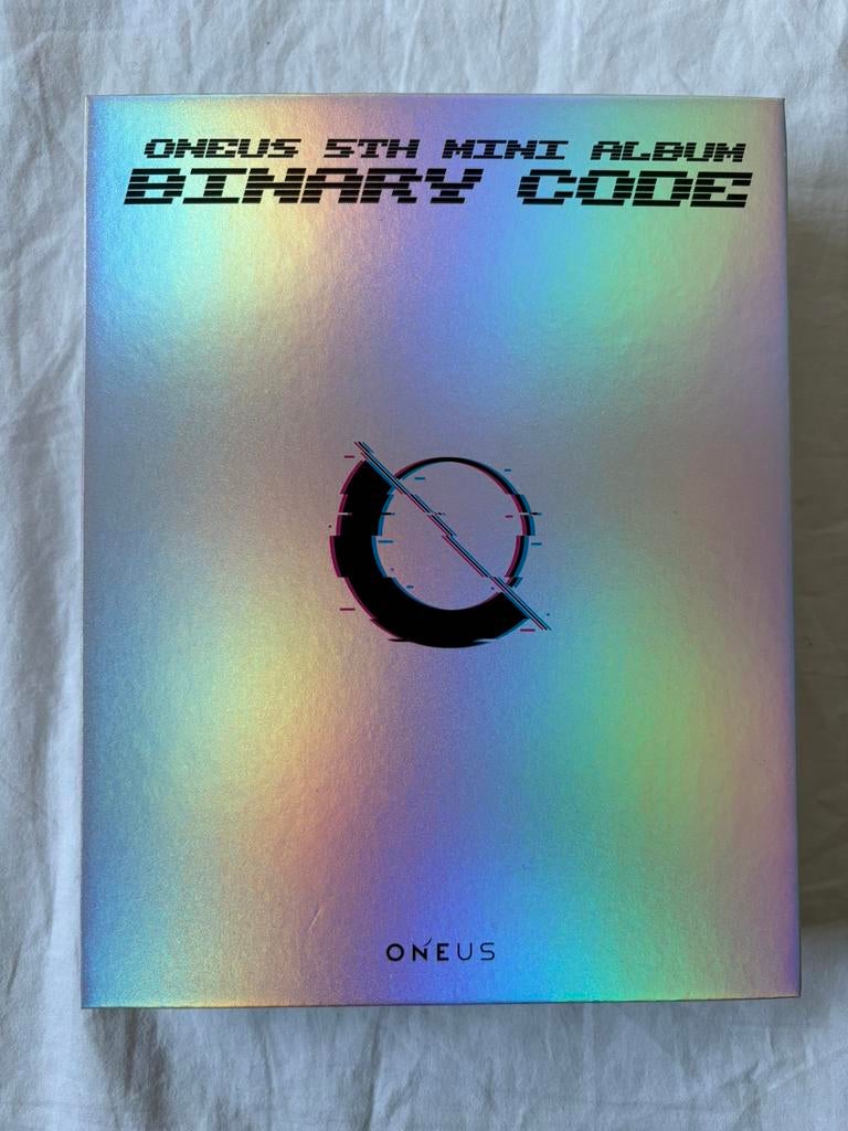 Kpop Oneus Binary Code album, Ophalen of Verzenden, Zo goed als nieuw, Cd of Plaat