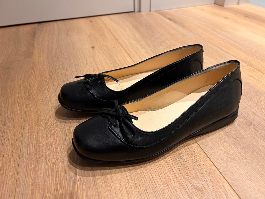 Zwarte Ballerina’s van leer maat 39. De zool kan er uit!, Kleding | Dames, Schoenen, Ophalen of Verzenden, Zo goed als nieuw, Zwart