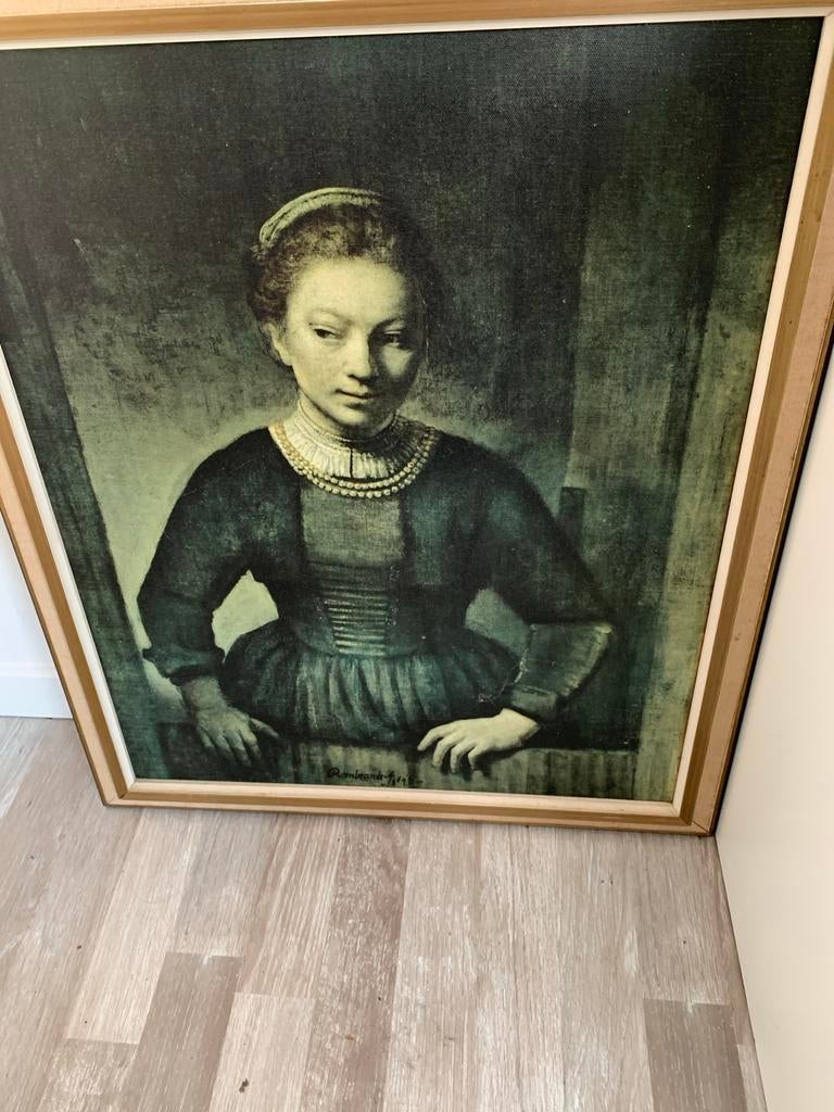 Rembrandt Schilderij - Jonge Vrouw Achter Raam, Antiek en Kunst, Ophalen of Verzenden