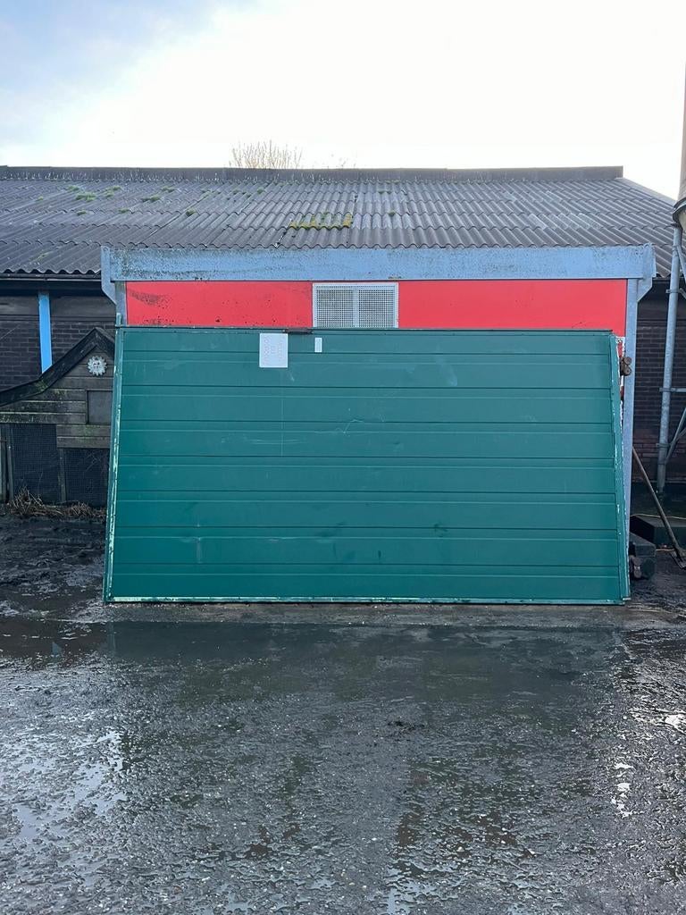 Geïsoleerde Schuifdeuren - Ideaal voor Schuur of Tuinhuis, Tuin en Terras, Tuinhuizen, Gebruikt, Schuur, Metaal, 250 tot 500 cm