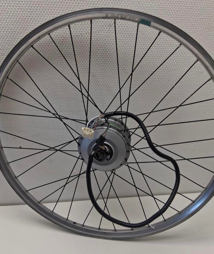 Giant voorwielmotor 3 pins, Ophalen of Verzenden, Zo goed als nieuw, Wiel