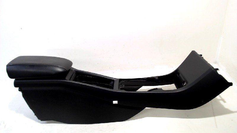 Middenconsole Volvo V40, Onderdelen@venauto.nl, Van der Ven Autorecycling B.V., Gebruikt, Ettenseweg 76, 4706 PB Roosendaal, The Netherlands