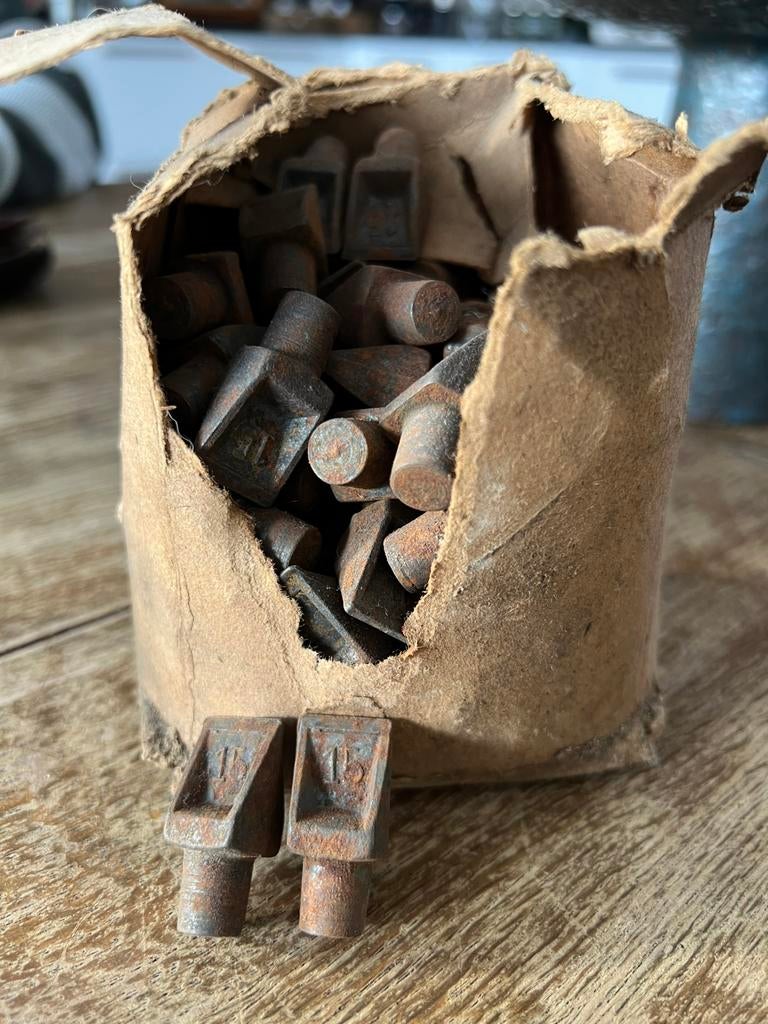 Oude Sneeuw spikes voor in de hoefijzers van paarden, Antiek en Kunst, Ophalen of Verzenden