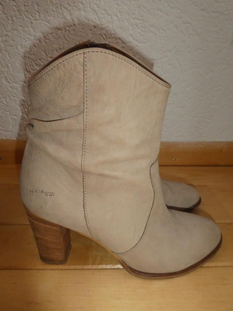 Via Vai enkellaarzen maat 39 zandkleurig beige hak 8,5 cm, Via Vai, Verzenden, Beige, Lage of Enkellaarzen