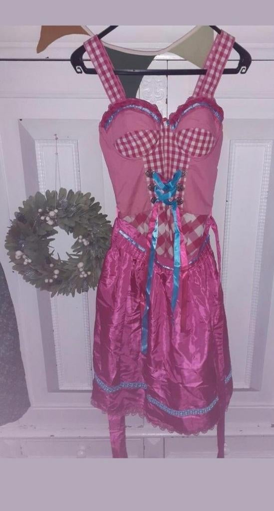 Dirndl Oostenrijkse jurken carnaval, Ophalen of Verzenden, Zo goed als nieuw, Maat 36 (S), Carnaval