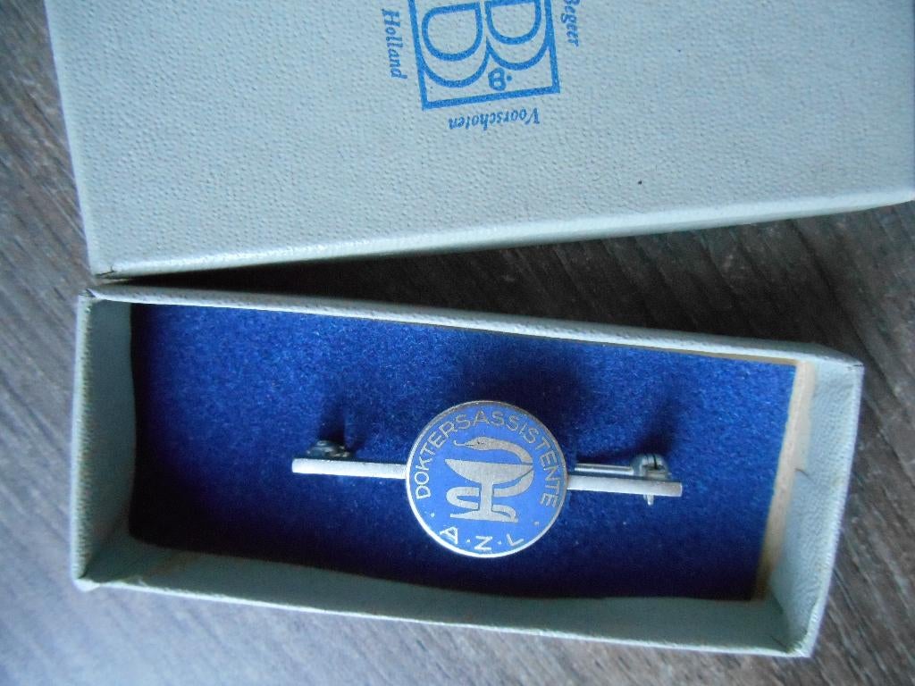 Dokters assistente A.Z.L. Academisch Ziekenhuis Leiden speld, Ophalen of Verzenden, Nieuw, Overige onderwerpen, Speldje of Pin